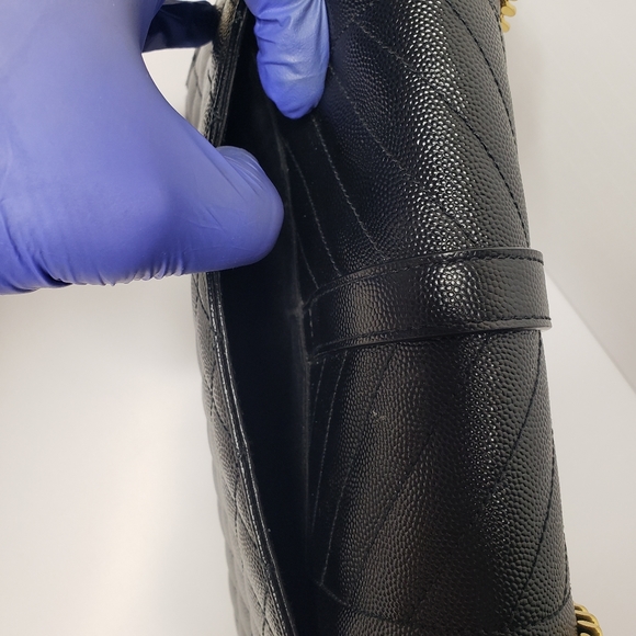 YSL Envelope Medium Chain Bag in Mix Matelassé Grain De Poudre Embossed Leather - Picture 8 of 16